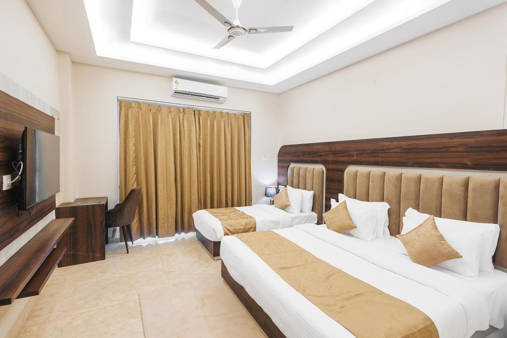 Stone Wood Hotel, Rishīkesh Extérieur photo